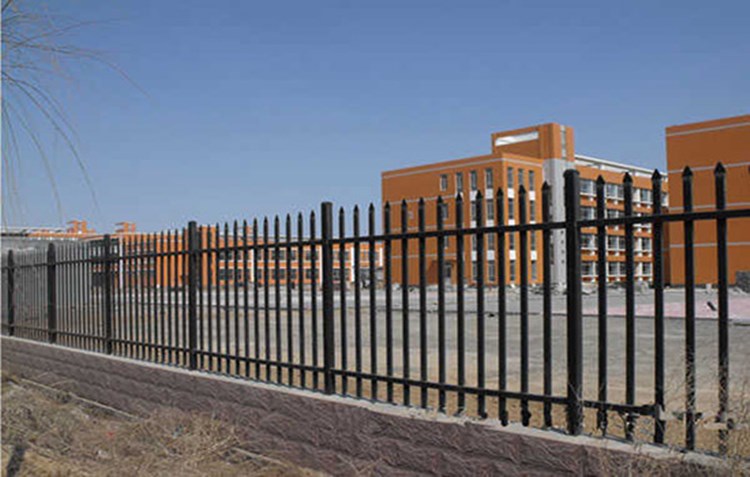 別墅陽(yáng)臺(tái)護(hù)欄圖片2 別墅陽(yáng)臺(tái)護(hù)欄圖片2