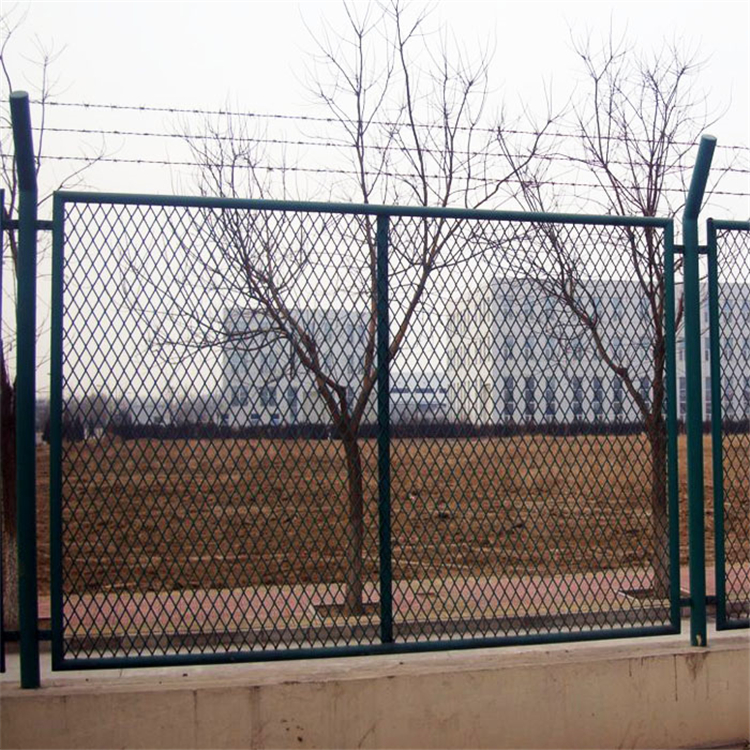 工廠護(hù)欄網(wǎng)圖片3 工廠護(hù)欄網(wǎng)圖片3