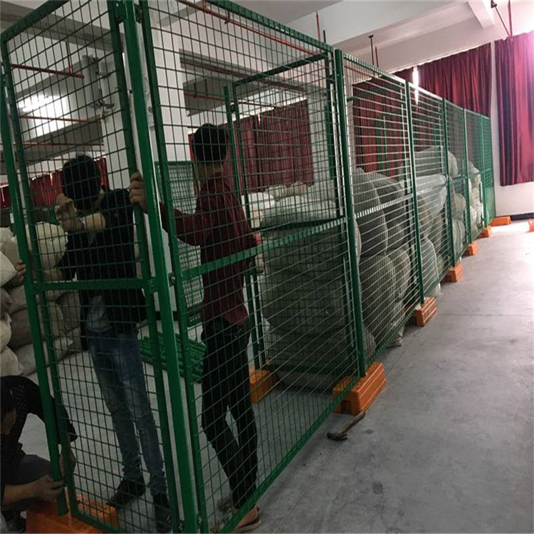 工廠車(chē)間隔離網(wǎng)圖片3